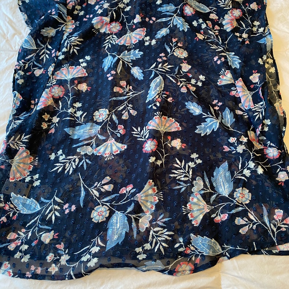 Woman’s  Blouse; size M.